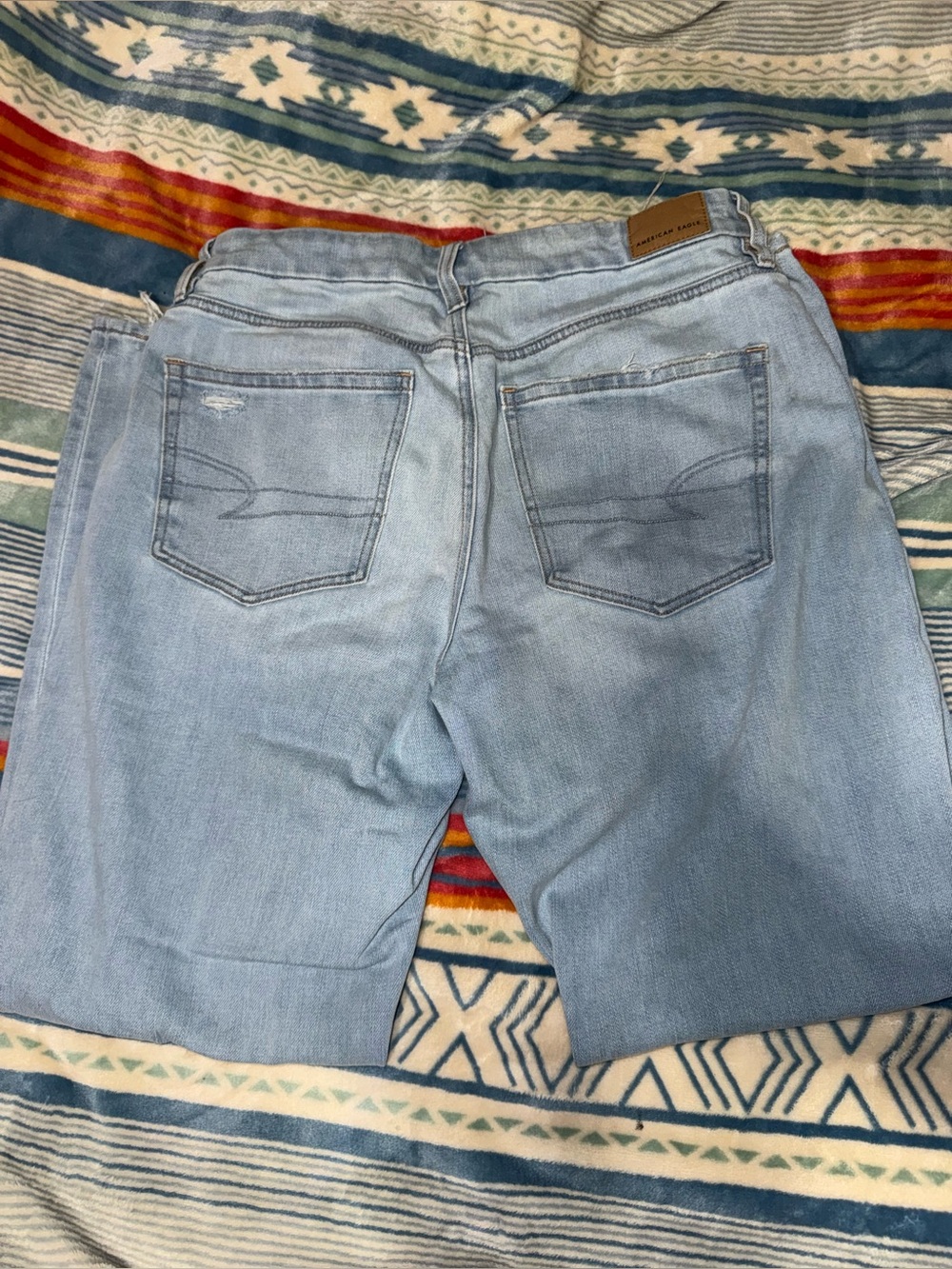 Women’s Distressed American Eagle Mom Jeans